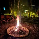 Brda Na Skraju Lasu Сasa de vacaciones Wambierzyce